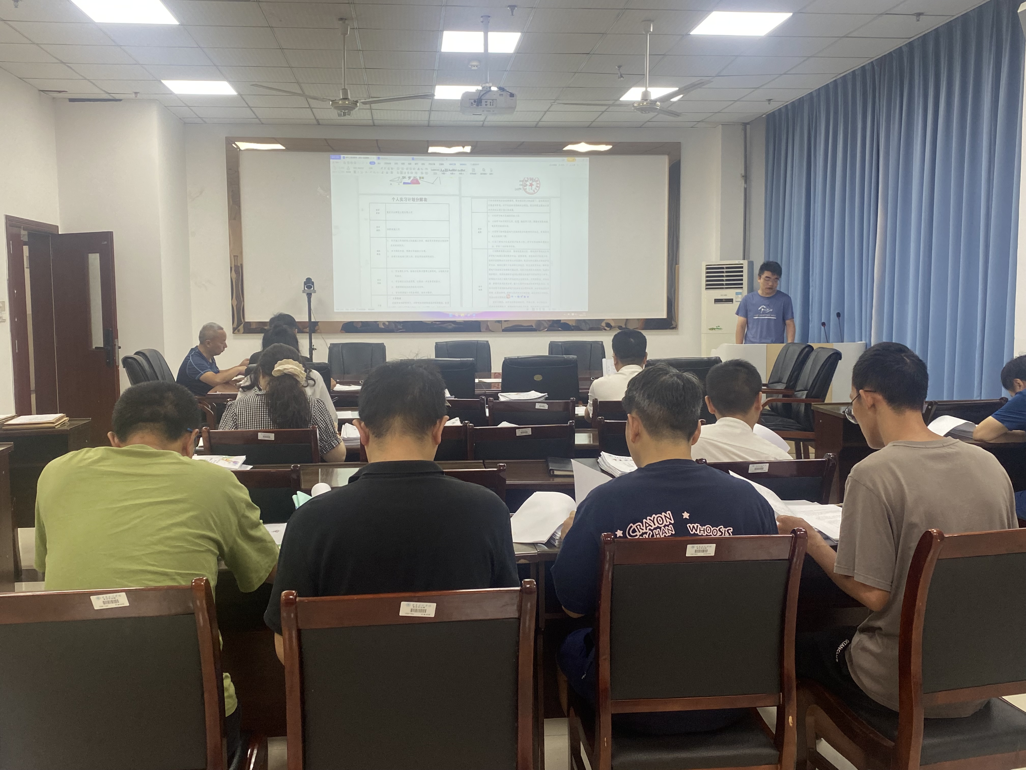 URxG_1752741011072084213.jpg URxG_1752741011072084213.jpg