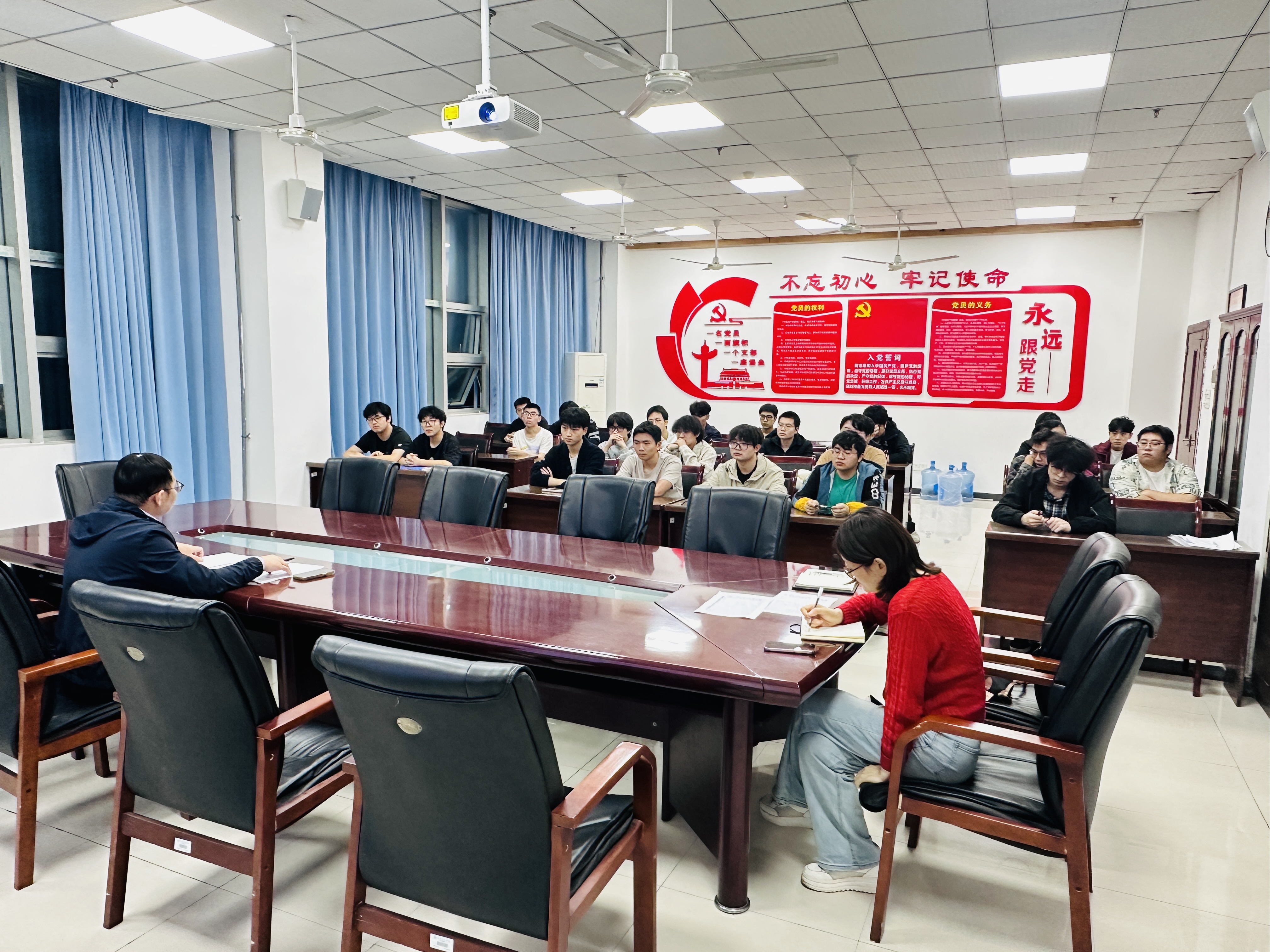 AXwC_1761048150865041649.jpg AXwC_1761048150865041649.jpg